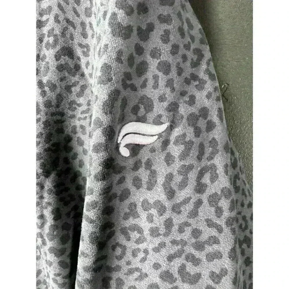 Fabletics 1/4 Zip Sweatshirt Womens Xtra Small Purple Gray Animal Print Cheetah - Picture 2 of 7